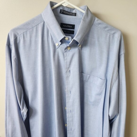 Like New Nautica Men's Button Down Shirt - 17, 34/35 - Picture 1 of 2